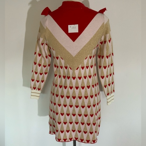 Unique Knitted sweater dress, red, white hearts.  Size M, Like new.  No name tag - Picture 4 of 6